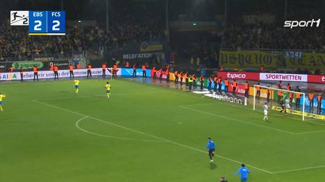 Eintracht Braunschweig bleibt nach einem Relegations-Krimi in der Verlängerung Zweitligist. Beim 1. FC Saarbrücken herrscht nach einer unbelohnten Aufholjagd hingegen Trauer.