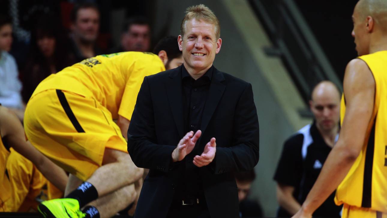 Riesen klettern auf Rang drei