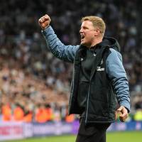 Nach 21 Jahren Abstinenz geht Newcastle United in der kommenden Saison wieder in der Champions League an den Start. Zu verdanken haben die Magpies ihre jüngsten Erfolge einem saudischen Konsortium und Trainer Eddie Howe.