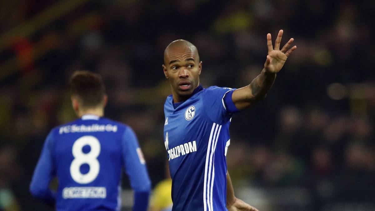 Nicht nur für Sportchef Christian Heidel ist Naldo ein elementarer Teil im Schalker Kollektiv. "Er überzeugt durch Leistung auf dem Platz und lebt die Werte unseres Vereins aktiv vor." Mit 74 Prozent gewonnener Zweikämpfe, einer 88-prozentigen Passquote und zwei Toren macht ihm in der Liga kein Abwehrspieler etwas vor