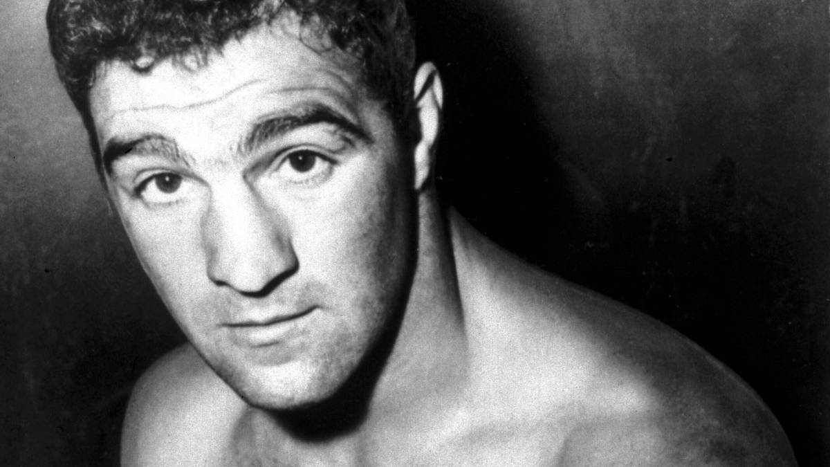 PLATZ 3 - ROCKY MARCIANO: Das Einzigartige an Marcianos Karriere: Er konnte 1956 als ungeschlagener Weltmeister abtreten, nach 49 Siegen in 49 Kämpfen, 43 davon durch K.o.