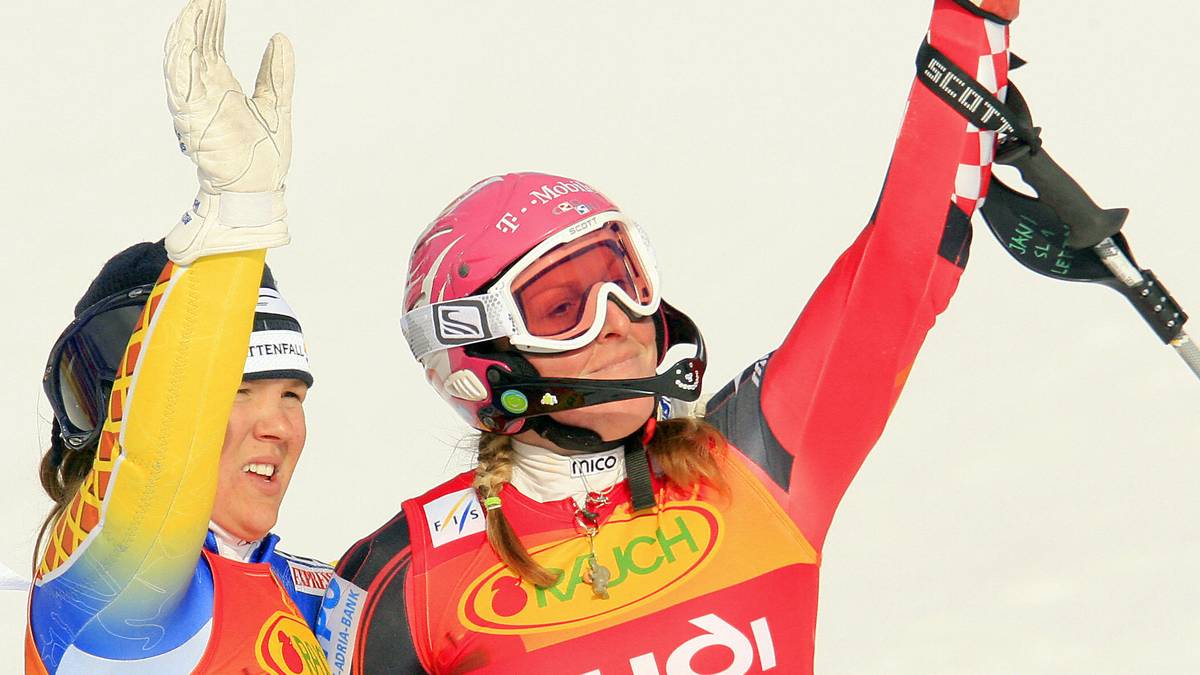 PLATZ 7 - JANICA KOSTELIC (KROATIEN): Sie ist "Mrs. Olympia". In Salt Lake City 2002 holte die Schwester von Ivica Kostelic dreimal Gold (Slalom, Riesenslalom, Kombination) und noch eine vierte Goldmedaille in Turin 2006 (Kombination). Dazu stehen auch noch zwei Silbermedaillen (2x Super-G) auf ihrem Konto - mehr Olympia-Medaillen hat keine andere Alpine auf dem Konto