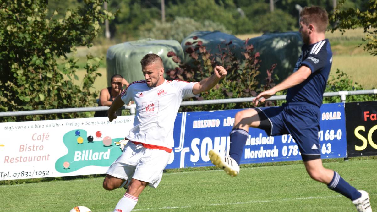 zieht es Waslikowski im Sommer 2017 erneut zurück zu seinen Wurzeln: Mit 47 Toren in 29 Einsätzen schießt er den SV Gengenbach zum Aufstieg in die Kreisliga A