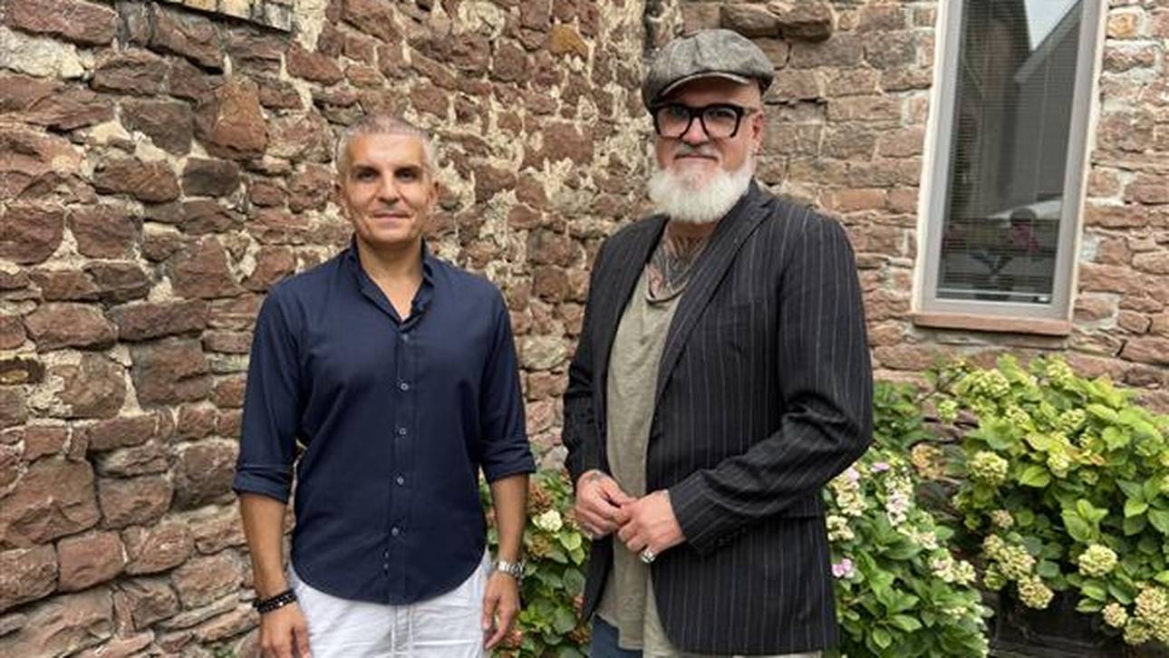 SPORT1 Reporter Reinhard Franke mit Kenan Kocak