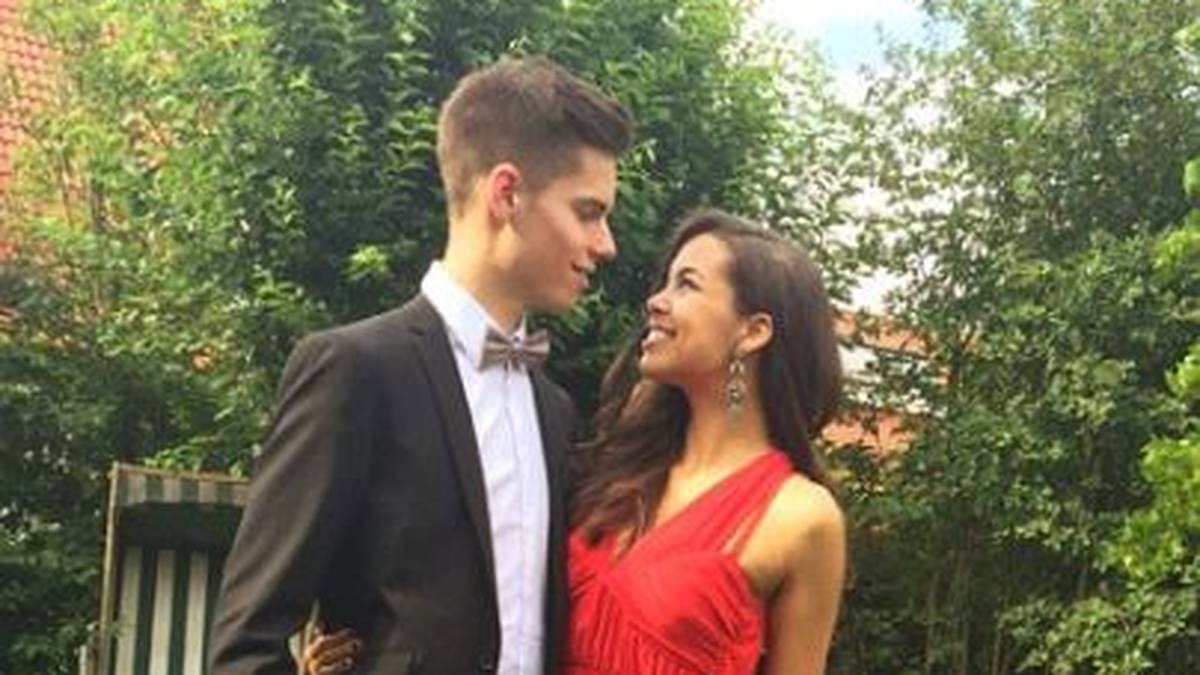 Mit Freund Julian als Begleitung dürfte Sarah auf jeder Party der Hingucker sein