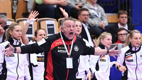 Nationaltrainer Michael Biegler betreut die deutschen Frauen
