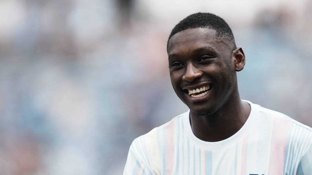 Randal Kolo Muani soll zu den Spurs wechseln 