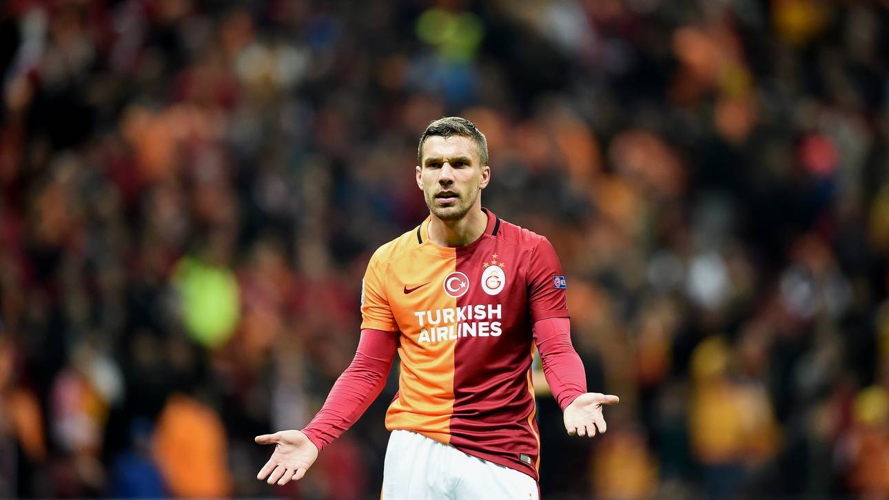 Podolski trauert mit Istanbul-Opfern