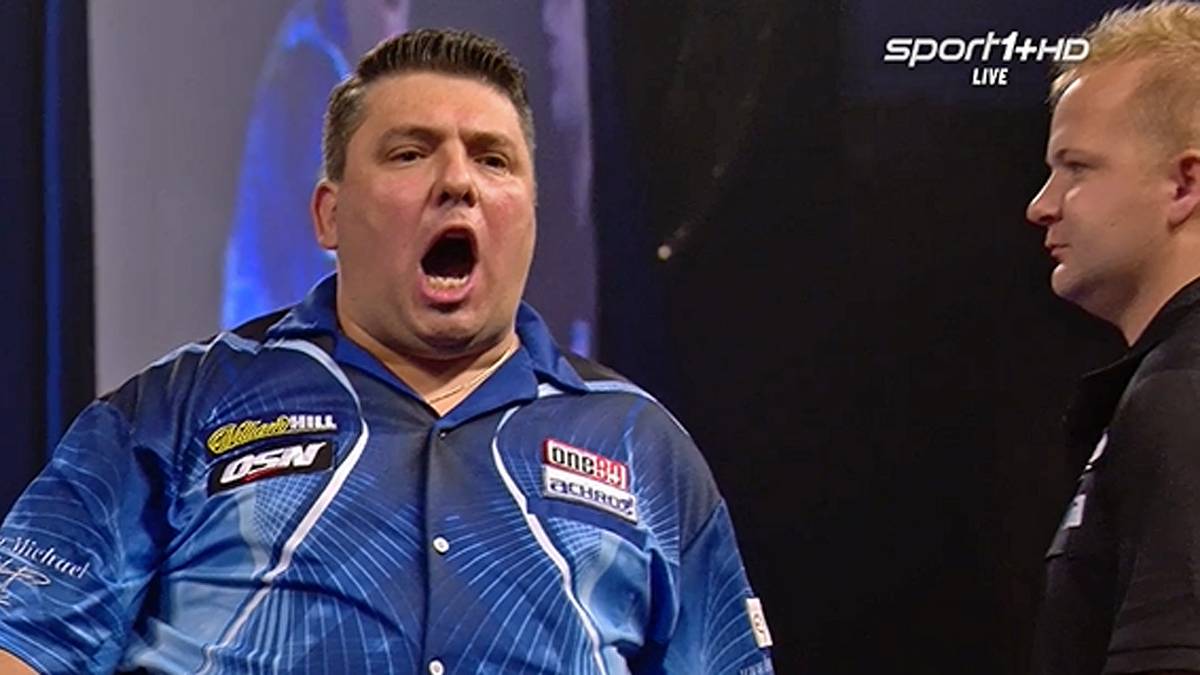 der allerdings nicht unbedingt einen typisch griechischen Namen hat: John Michael. Aber der Südafrikaner muss sich am Ende mit 0:2 geschlagen geben