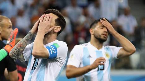 Lionel Messi und Sergio Agüero stehen mit Argentinien vor dem WM-Aus