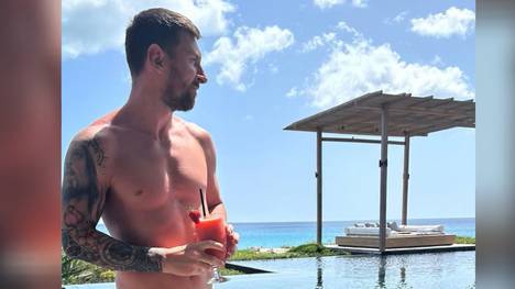 Lionel Messi hat auf Instagram Bilder aus seinem Familienurlaub gepostet. Wegen einem kleinen Detail wird er jetzt von Fans im Internet ausgelacht.