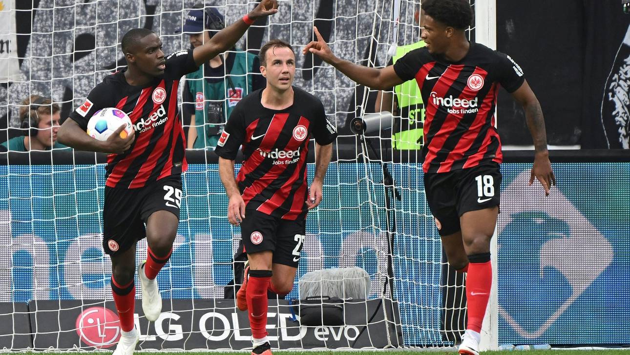 Köln verspielt Führung – Neuzugang Nkounkou rettet Eintracht