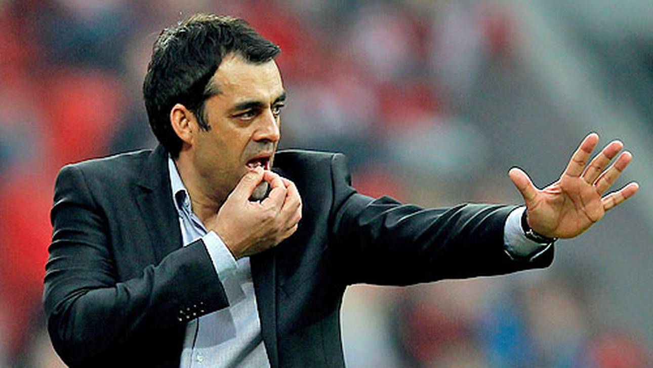 Dutt hofft auf „Wir-Gefühl“ beim VfB