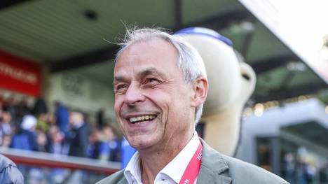 Olaf Thon hat die Hoffnung auf den Klassenerhalt von Schalke 04 nach dem dritten torlosen Unentschieden in Folge nicht aufgegeben. 