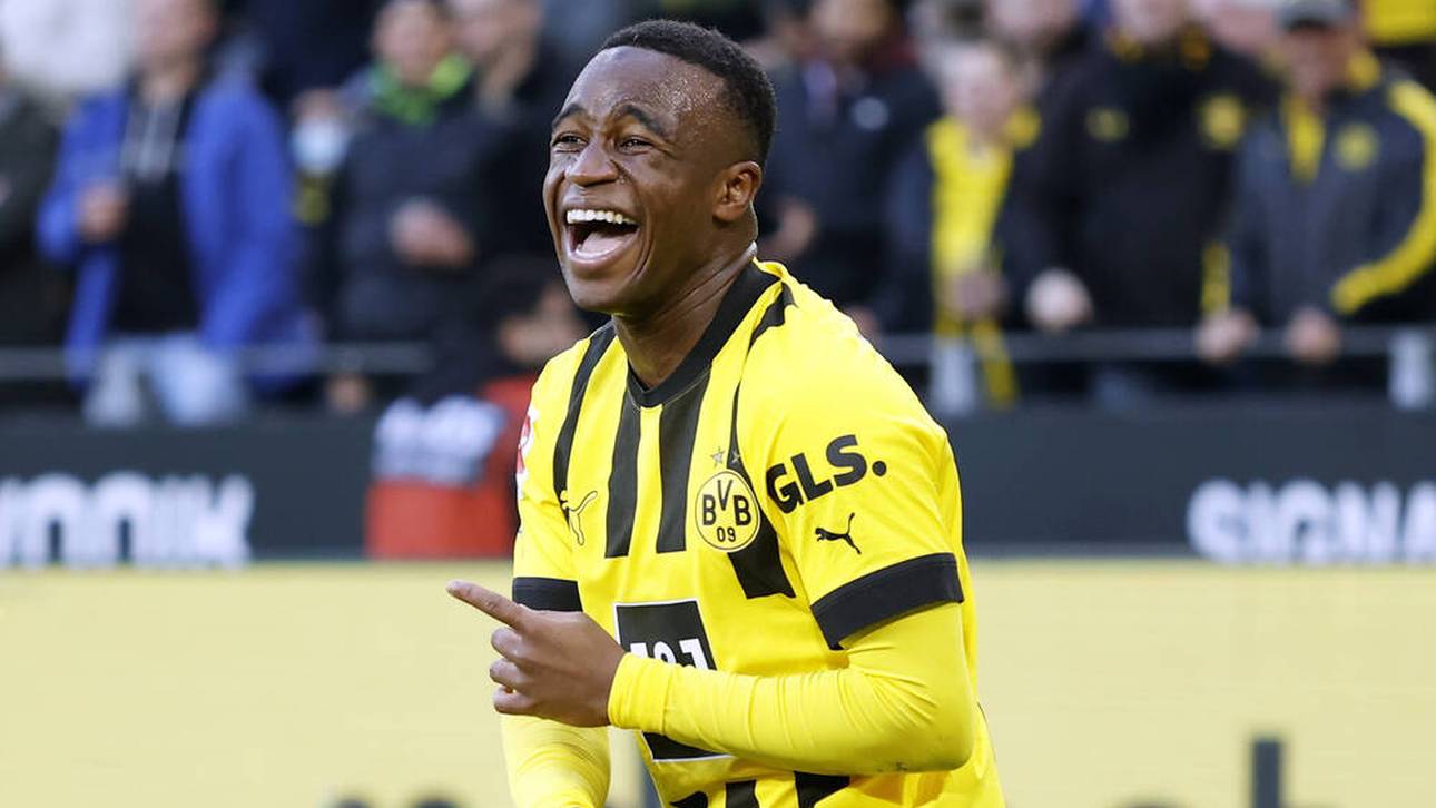 Moukoko stellt Rekord auf