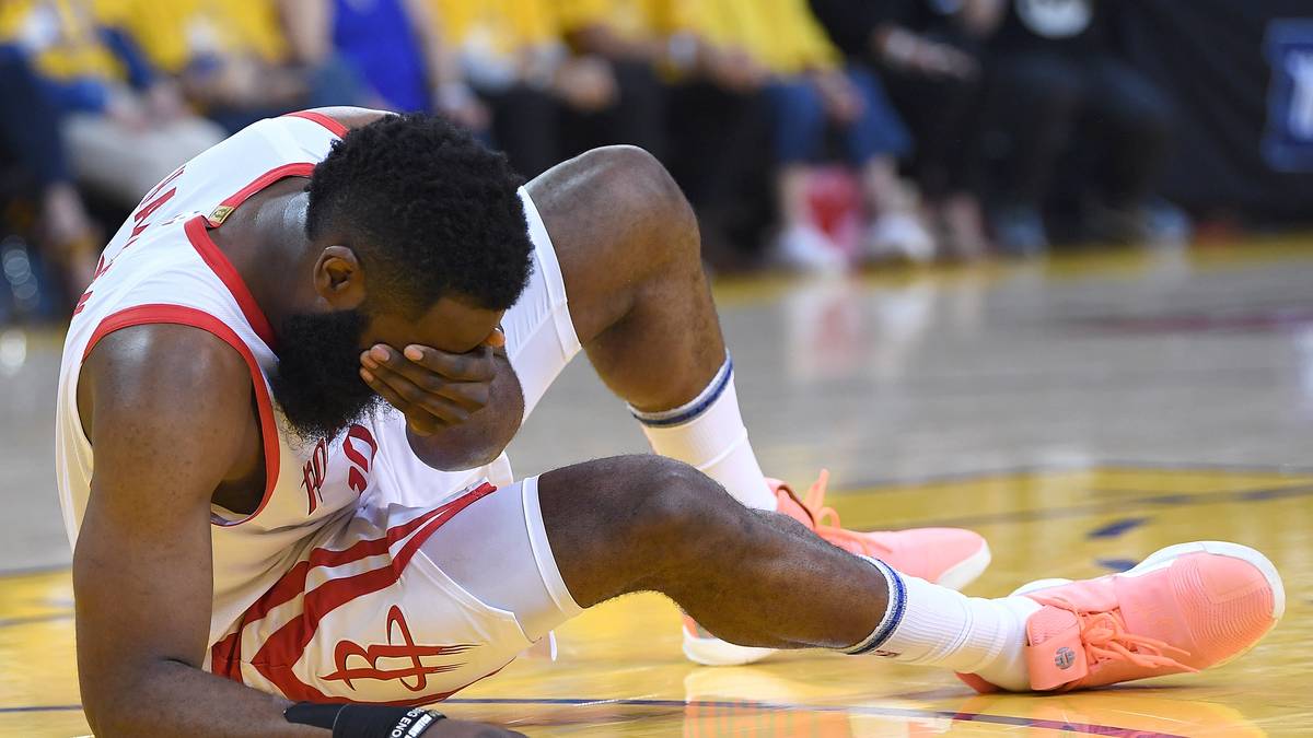 James Harden verletzte sich in Spiel zwei gegen die Warriors an den Augen