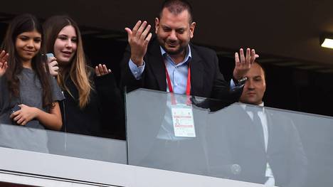 Trabzonspor-Präsident Ertugrul Dogan lobt die Klub-Fans