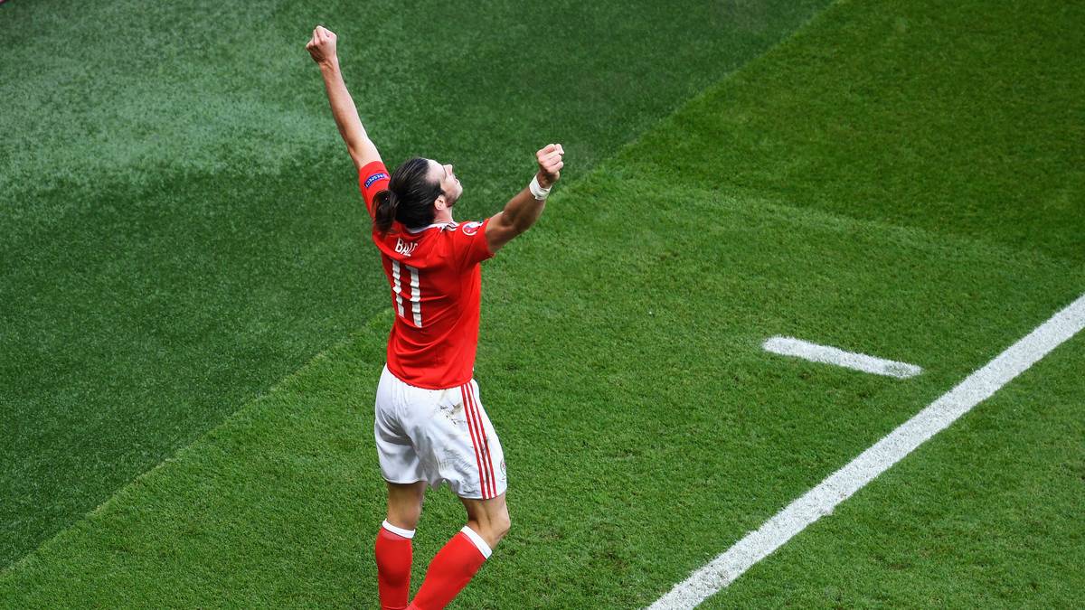 Er traf gegen die Slowakei und England per direktem Freistoß und erzielte auch beim 3:0 gegen Russland ein Tor. Der Superstar arbeitet für seine Mannschaft, scheint richtig viel Spaß zu haben