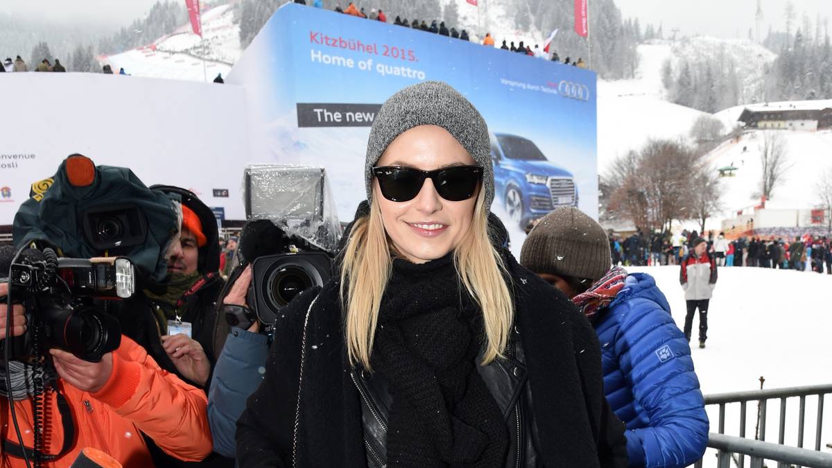 Die legendäre Weltcup-Abfahrt auf der Streif in Kitzbühel lockt einmal mehr die Prominenz an - neben vielen anderen Stars dabei: Lena Gercke, Model, Supertalent-Jurorin und Freundin von Sami Khedira. SPORT1 hat die Bilder