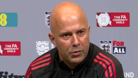 Vor der Partie zwischen Liverpool und Crystal Palace wurde die Schweigeminute zu Ehren Diogo Jotas und seines Bruders von Palace-Fans gestört. Reds-Coach Arne Slot vermutet dahinter aber kein Kalkül.