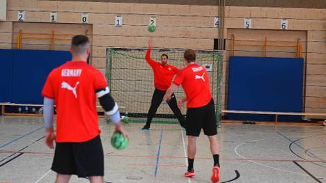 Beim letzten Test vor Olympia ist das DHB-Team noch einmal gefordert. Das Drei-Nationen-Turnier aus Nürnberg gibt es das Wochenende über LIVE auf SPORT1 zu sehen.