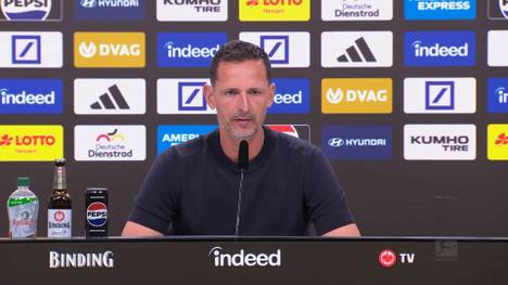 Schon früh setzte Frankfurt Werder Bremen massiv unter Druck. Trainer Dino Toppmöller hob nach dem 4:1-Sieg die Schärfe im Pressing und die frühe Dominanz seiner Mannschaft hervor.