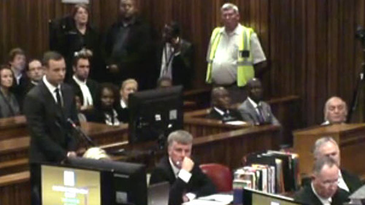 Der Prozess wird zum Event: TV und Radio dürfen live übertragen (Übertragungsbild aus dem Gerichtssaal)