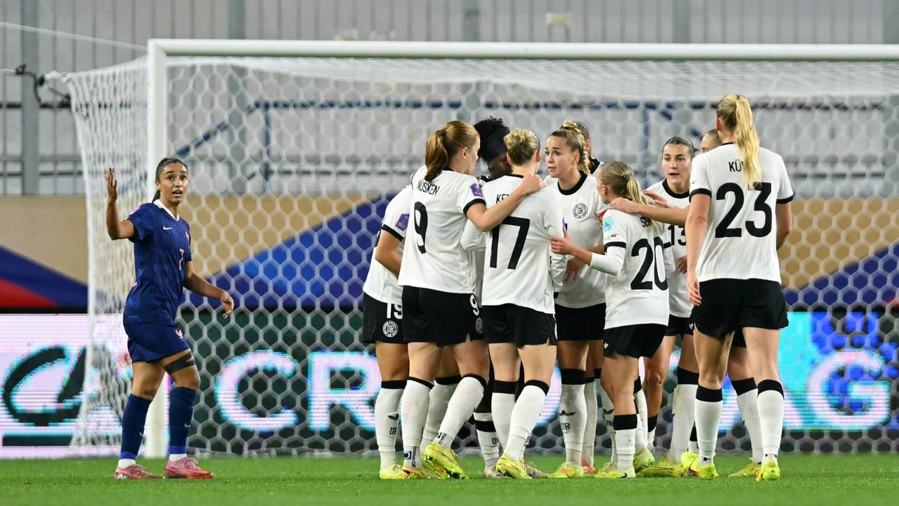 DFB-Frauen vor Frankfurt vs. BVB