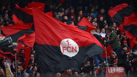 Ein Fan des 1. FC Nürnberg ist während der Partie gegen den FC St. Pauli gestorben