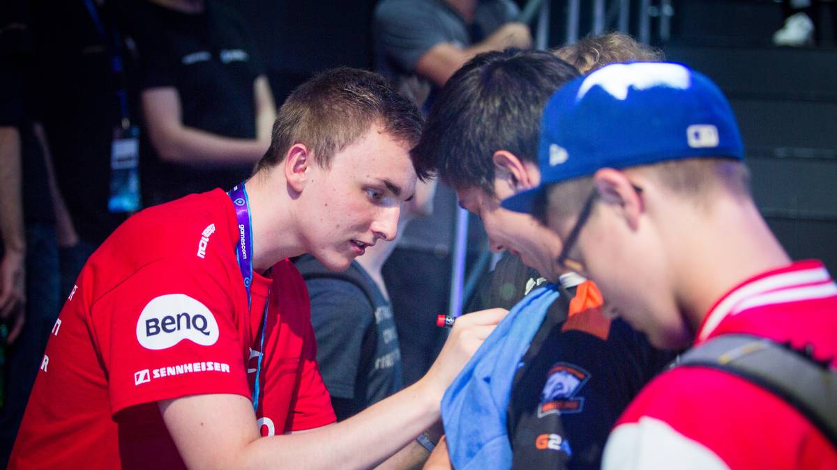 Timo “Spiidi” Richter gehört zum Roster von mousesports, welches sich aktuell international einen Namen macht. Er ersetzte Ende 2015 gob b und bewies sich seitdem als wohl konstantester Deutscher des Rosters. 