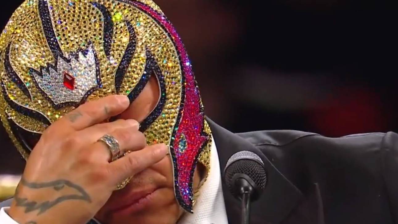 WWE-Legende bricht in Tränen aus