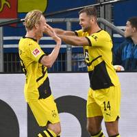 Niclas Füllkrug hat sein erstes Tor im BVB-Dress erzielt und der Borussia zu einem Sieg gegen die TSG Hoffenheim verholfen. Es war eine hart umkämpfte Partie, in der Dortmund am Ende in Unterzahl agiert.