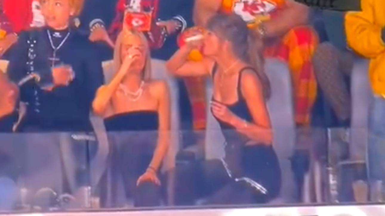 Irre Party: Taylor Swift ext Bier weg