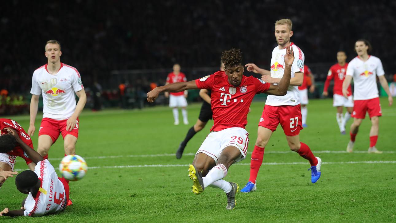 Comans Mama sieht Finale in Kneipe