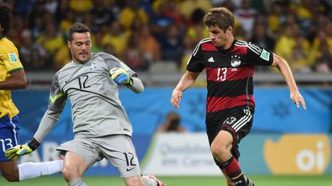 Julio Cesar stand beim 1:7 gegen Deutschland bei der Heim-WM im Tor Brasiliens und beendete danach seine Selecao-Karriere
