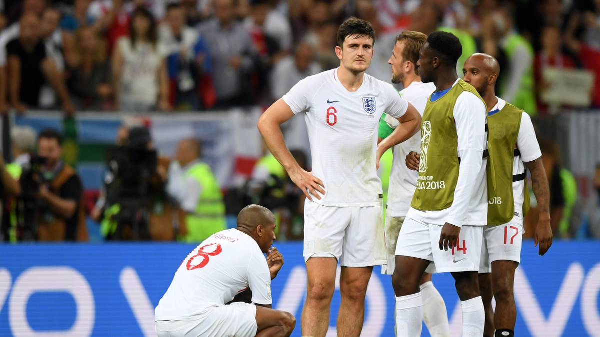 THE TIMES: "England erleidet frischen Kummer, als sich Kroatien zurückkämpft und ins Finale einzieht. "Don't look back in anger" ("Schaut nicht wütend zurück", ein Song von Oasis, Anm. d. Red.) sangen die England-Fans vor ihren untröstlichen Spielern, als diese am Ende erschöpft und besiegt vor ihnen standen. Schaut mit Stolz zurück!"