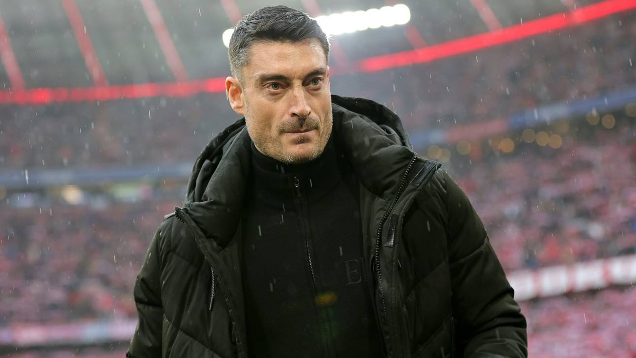 Frankfurt-Trainer Albert Riera wird deutlich