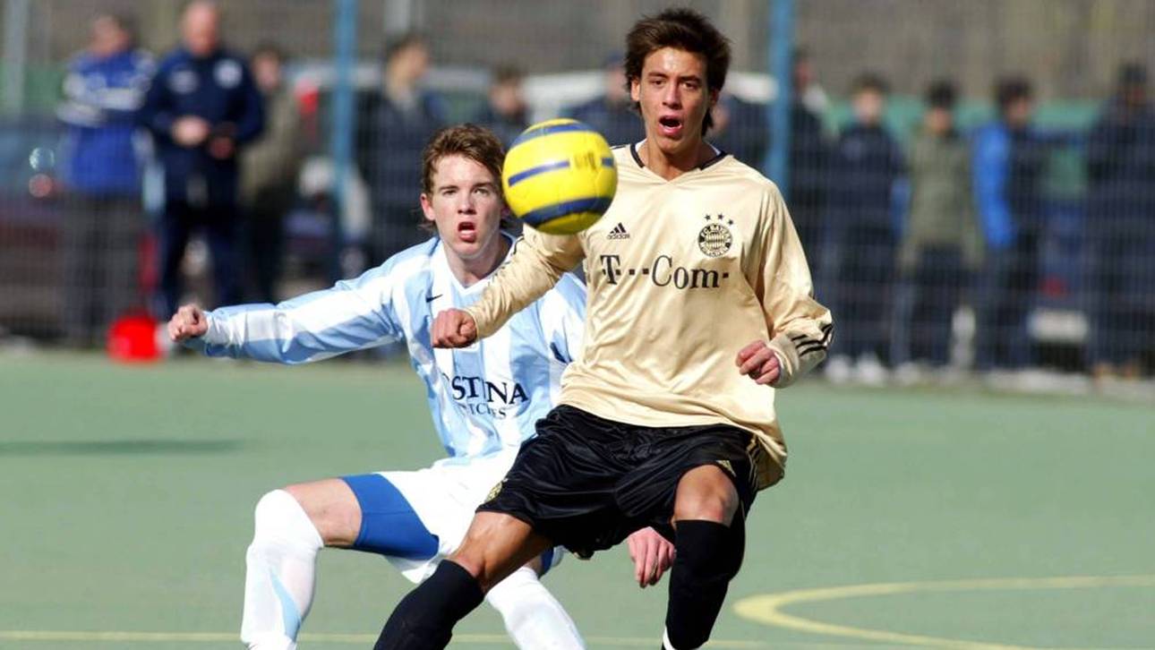 Julian Nagelsmann (hinten) im Duell mit Sandro Wagner (vorne) in der A-Junioren-Bundesliga 2005-2006