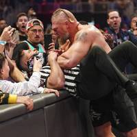 WWE-Topstar Brock Lesnar soll beim Royal Rumble für Verstimmung hinter den Kulissen gesorgt haben. Nicht alle Details seines großen Ausrasters waren abgesprochen - eines brachte offenbar die geplanten Abläufe durcheinander.