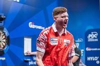 Wer ist die aktuelle Nummer 1? Welcher Darts-Spieler darf sich Hoffnungen auf weitere Turnierteilnahmen bei der PDC machen? SPORT1 zeigt die Rangliste der PDC Europe Next Gen 2024.  