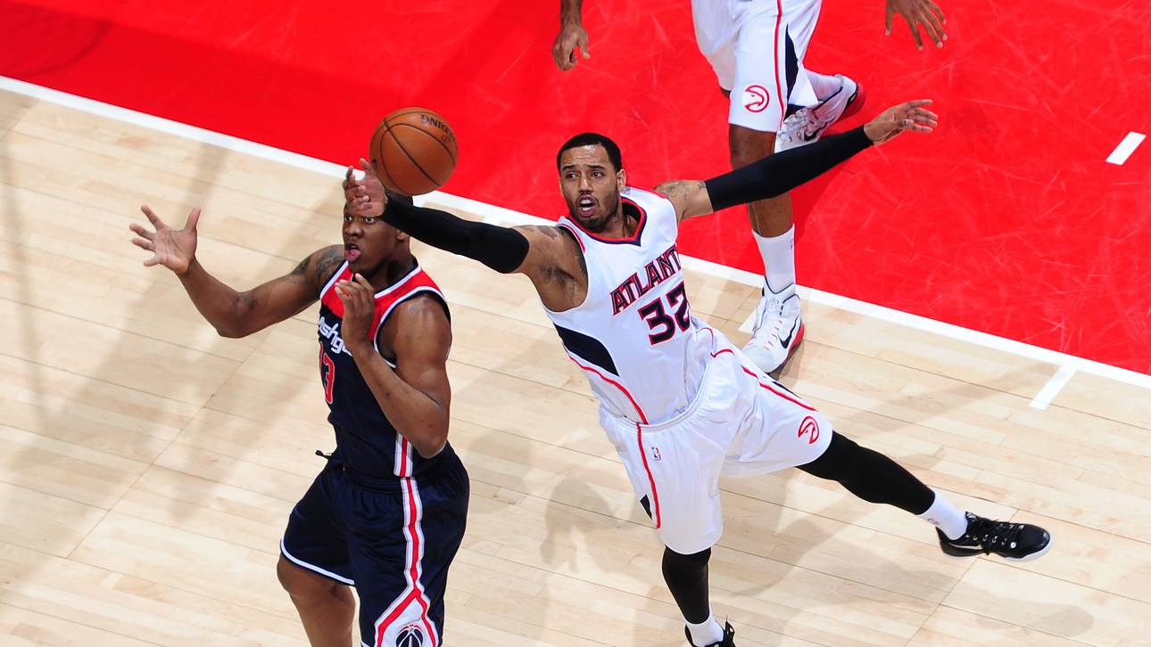 Schröders Hawks entzaubern Wizards