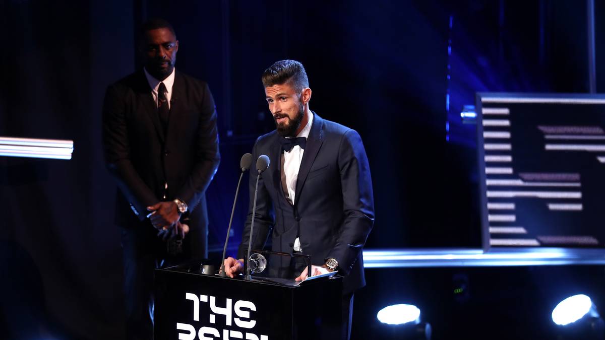 Olivier Giroud erhält die Ehrung zum Schützen des schönsten Tores. Besagtes erzielte er am 1. Januar gegen Crystal Palace. Es geht als Skorpion-Tor in die Geschichte ein