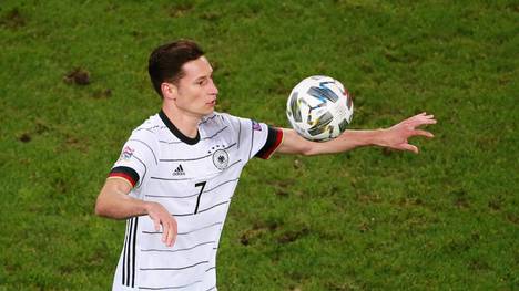 Joachim Löw muss beim Gruppenfinale in der Nations League voraussichtlich auf Julian Draxler verzichten. 