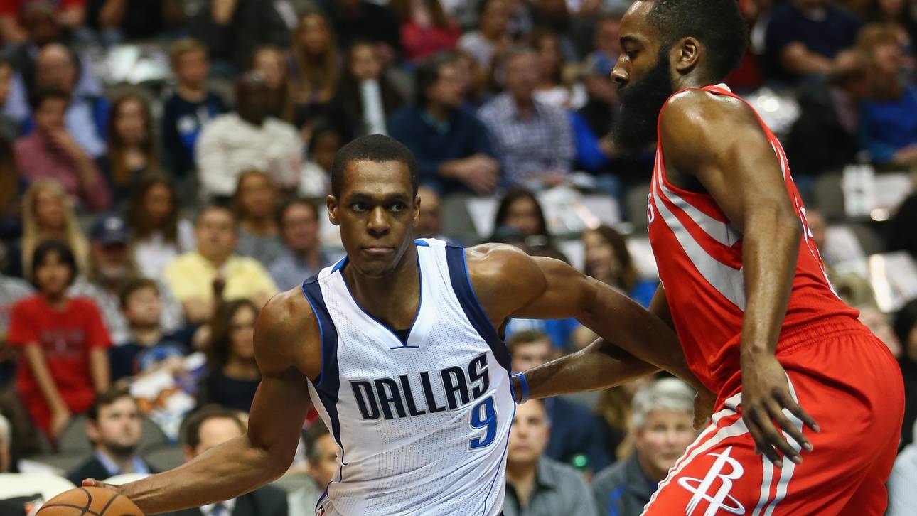 Houston Rockets v Dallas Mavericks