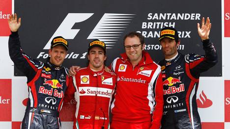 Unter Stefano Domenicali (2.v.r.) wurde Ferrari mit Fernando Alonso Konstrukteurs-Weltmeister