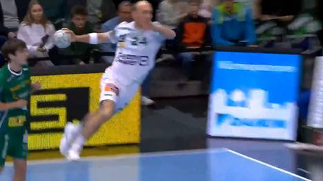 Die Highlights der Partie SC DHfK Leipzig - FRISCH AUF! Göppingen aus der Handball-Bundesliga im Video.