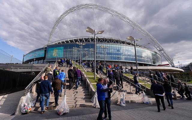 Tottenham Hotspur Plant Umzug Ins Wembley Stadion