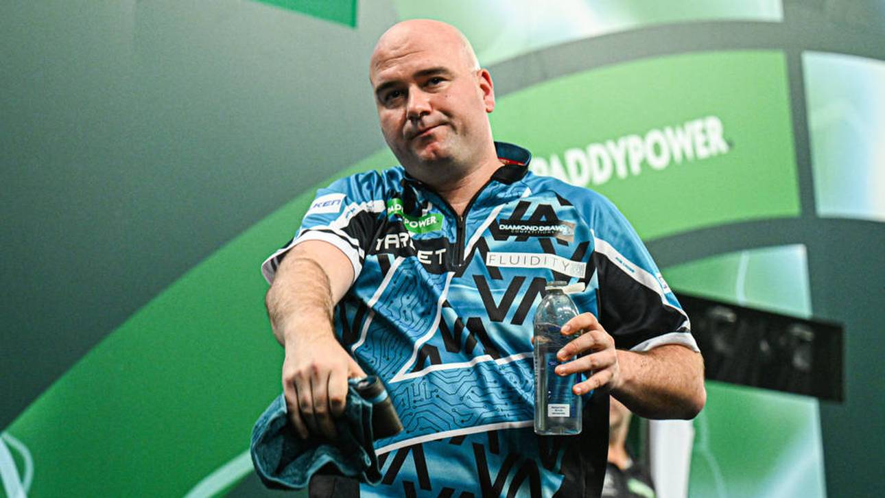 Darts-Star mit Tabletten-Beichte