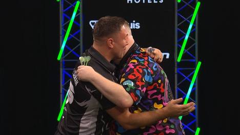 Gerwyn Price gewinnt das Viertelfinale beim Grand Slam of Darts gegen Ricky Evans und steht als erster Spieler im Halbfinale.