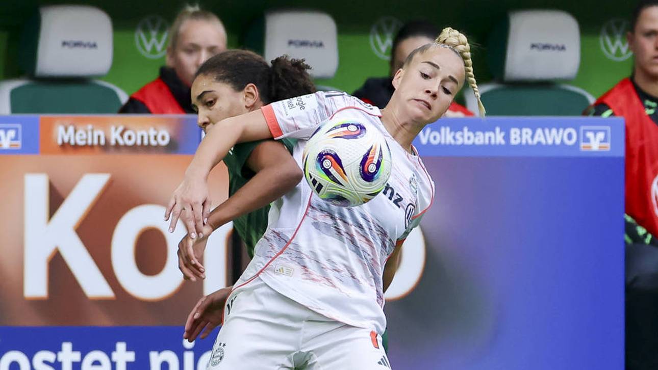 Cora Zicai und Giulia Gwinn im Zweikampf im Spitzenspiel